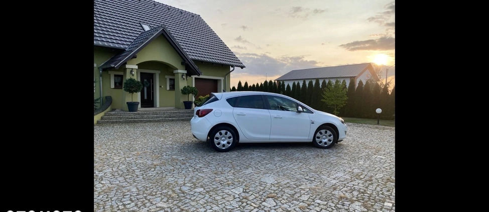 Opel Astra cena 25900 przebieg: 152000, rok produkcji 2010 z Leszno małe 22